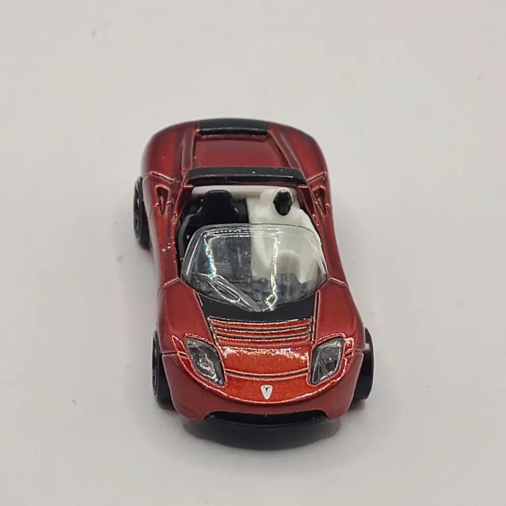 2008-2012 Tesla Roadster Collectible 1/64 Scale Diecast Diorama Model